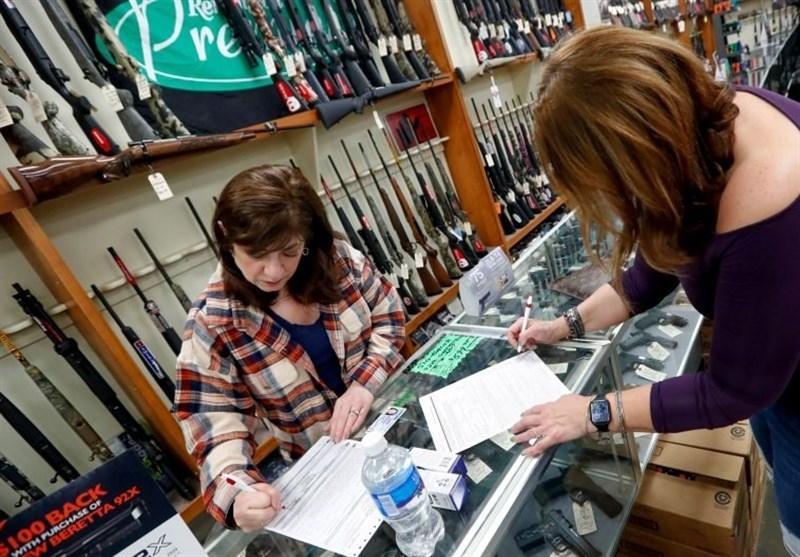 ثبت رکورد بی سابقه فروش اسلحه در آمریکا در سال 2020